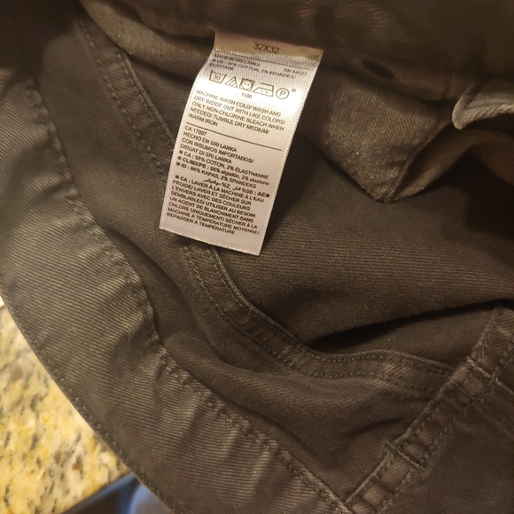 Grey Old Navy jeans - Picture 2 of 2